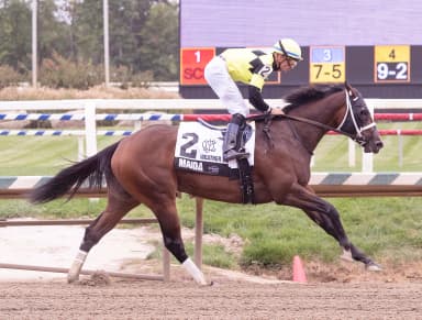 Maida leads all the way in taking Weather Vane