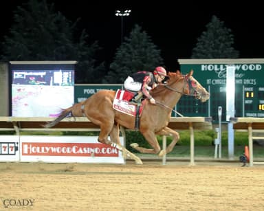 Banishing cruises home after strong middle move to take Charles Town Classic