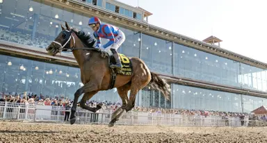 Life of Joy rallies past Bella Ballerina for statement score in Fair Grounds Oaks