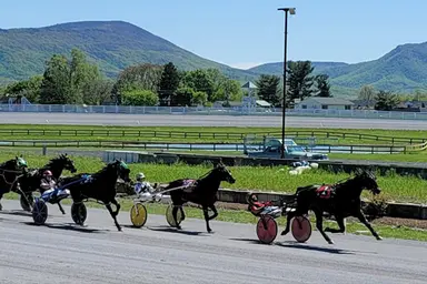 Shenandoah Downs:  Fall meet kicks off on Saturday