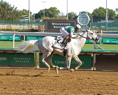 Dragoon Guard ends stakes drought in Lukas Classic