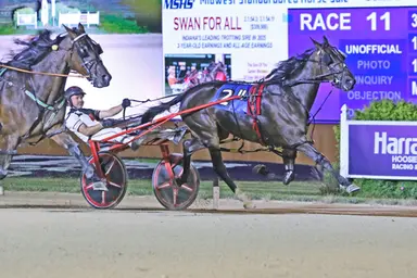 Harrah's Hoosier Park:  Somemore Blue fends off rival Whoomp in Indiana Sire Stakes