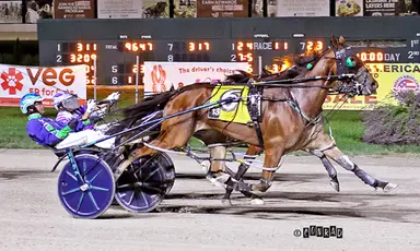 Scioto:  3YO fillies duel in Nadia Lobell, Moni Maker
