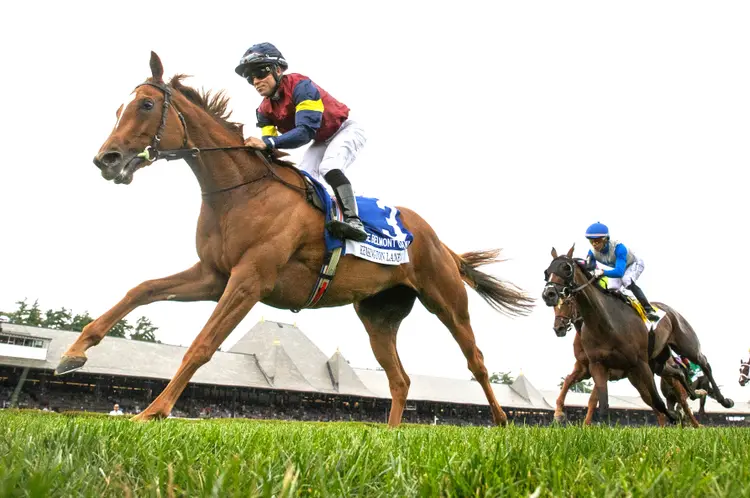Kensington Lane wins Belmont Oaks at SAR July 4 2026