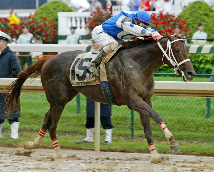 Smarty Jones02.5-1-04.BL_.jpg