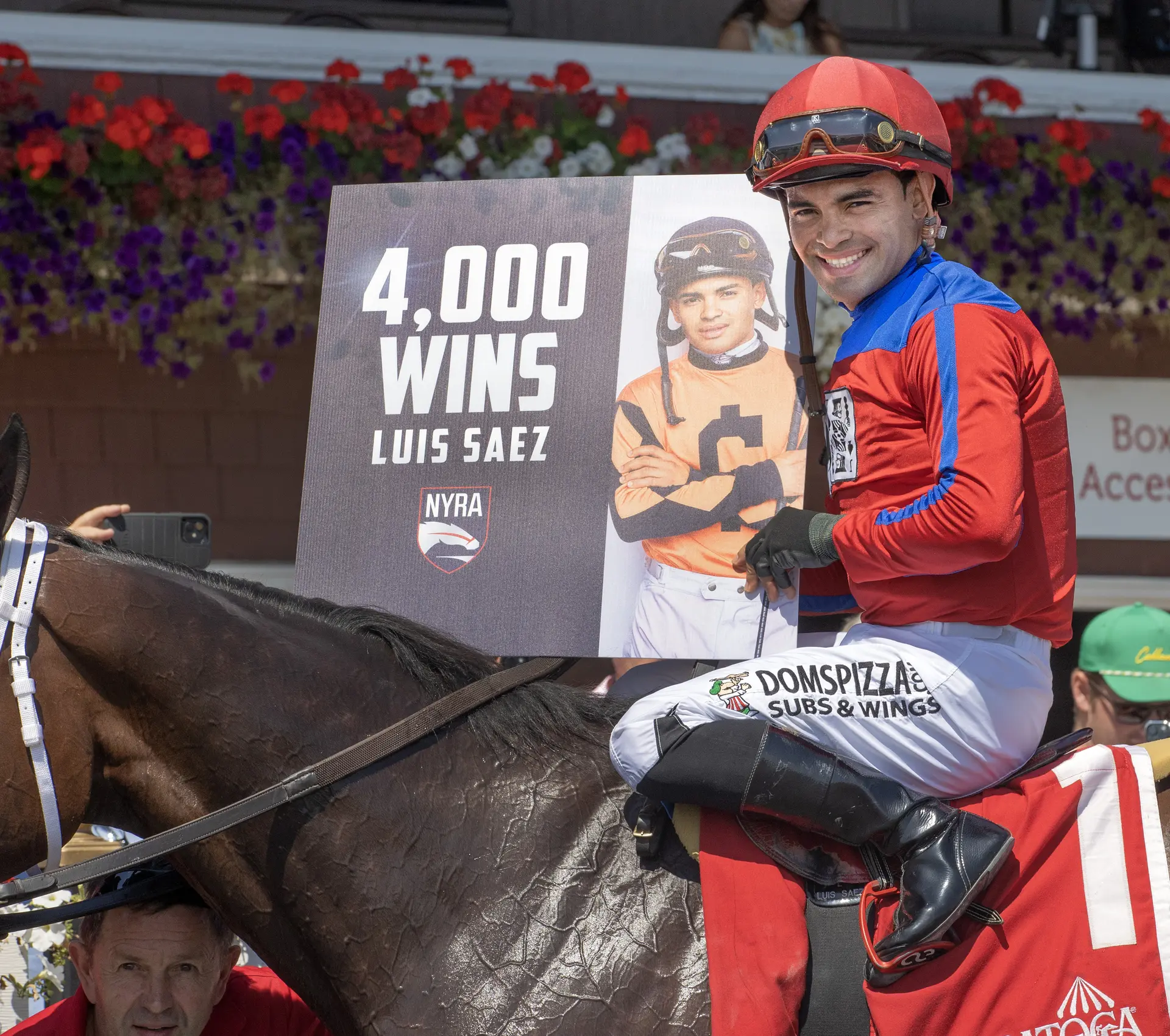 4,000 North American wins: Luis Saez becomes 71st jockey to reach milestone