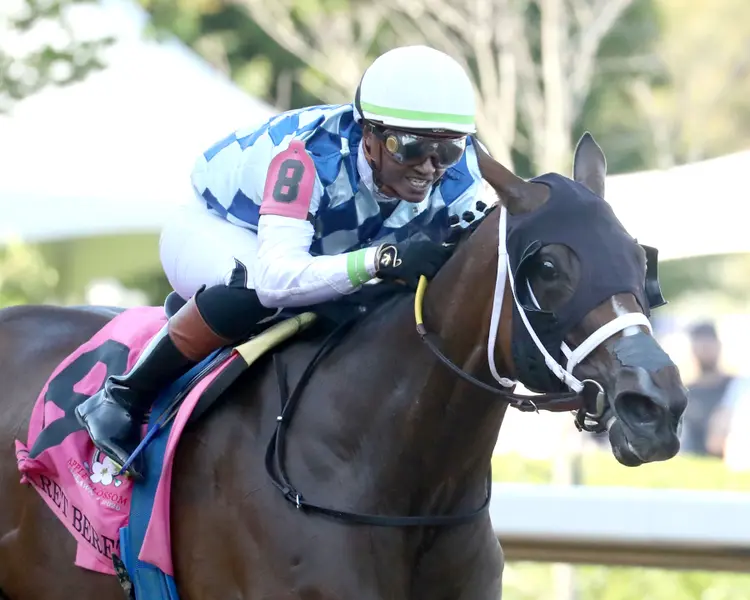 CLARET BERET - Apple Blossom Handicap G1 - 04-11-26 - R10 - Oaklawn Park - Finish 07 - Cady Coulardot.jpg