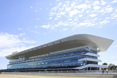 Belmont re-opens with world-class racing, much fanfare