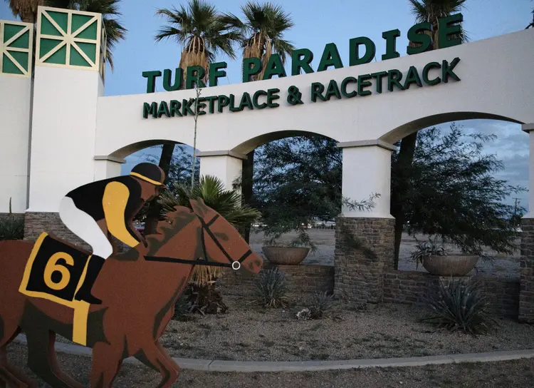Turf Paradise scenic03.11-17-25.BL_.jpg