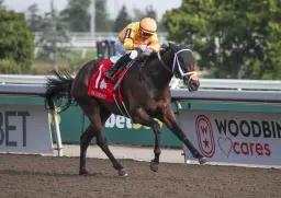 King’s Plate 2025: Jockey Pietro Moran takes Mansetti to upset victory