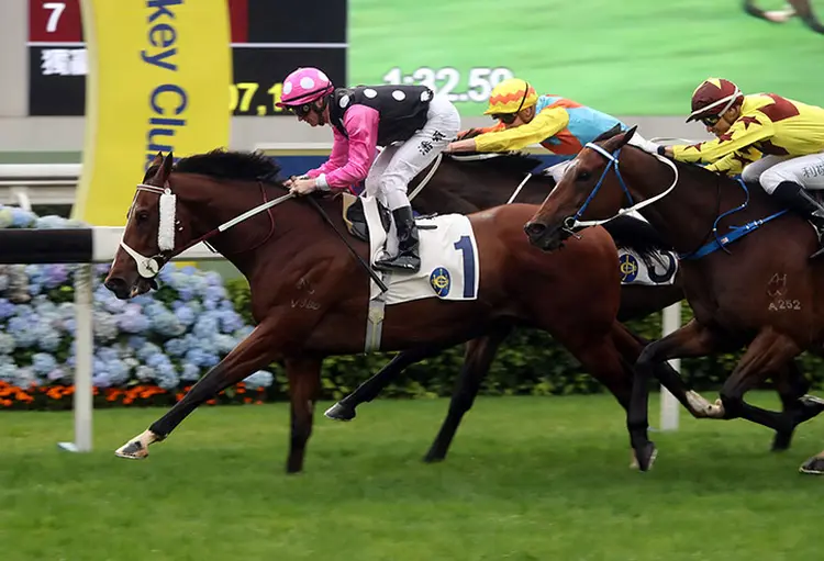 Beauty Generation wins the 2020 Chairman's Cup at Sha Tin