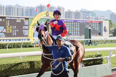 Tony Cruz eyes BMW Hong Kong Derby with Fallon as Hewitson slots three-timer