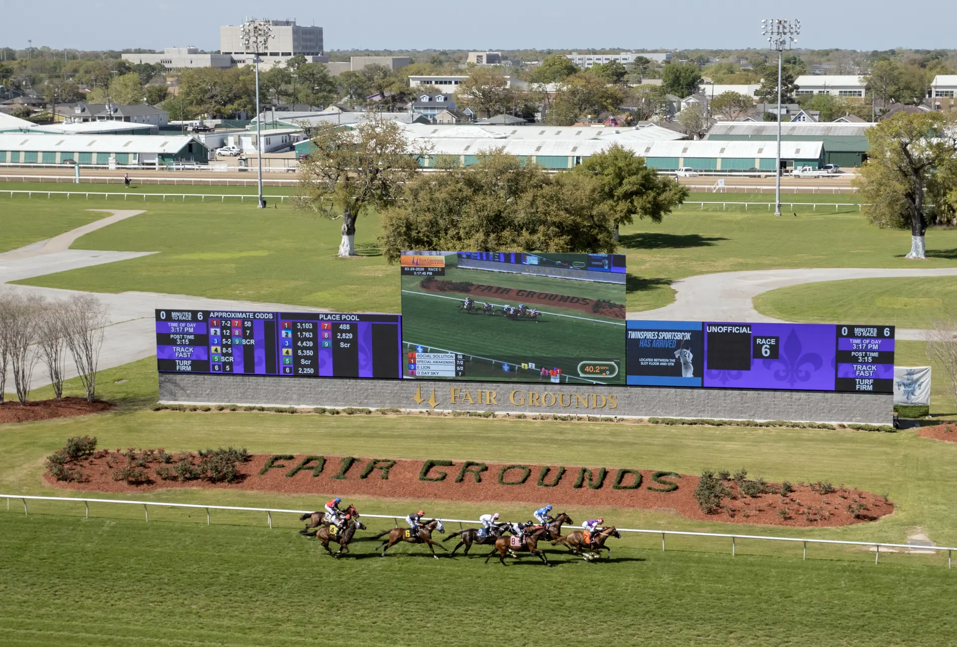 Fair Grounds sees slight bump in per-race handle