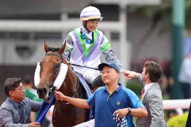 Light Years Charm, Patch Of Stars post Group 3 victories as Caspar Fownes edges clear in trainers’ championship