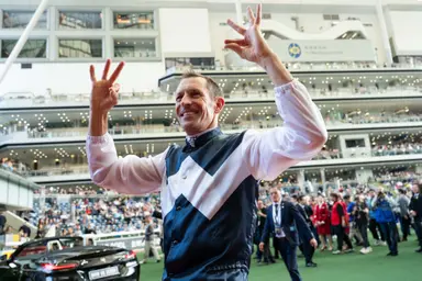 Hugh Bowman excited for Rousham Park mount; Aurora Patch goes for gold at Sha Tin