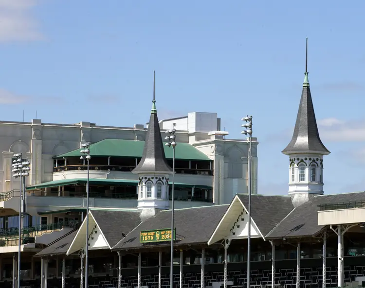 Churchill Downs.Spires.Scenic.4-22-24.BL_.jpg