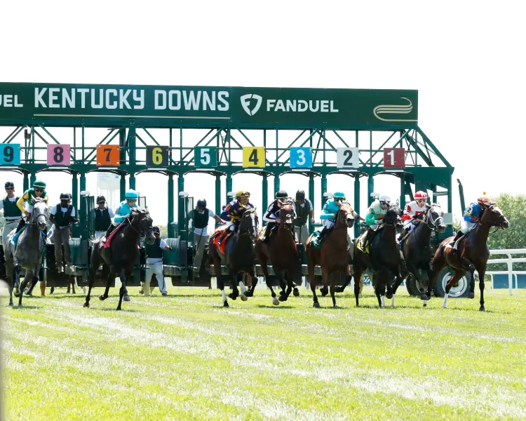 Kentucky Downs scenics06.9.2.23.CO_.jpg