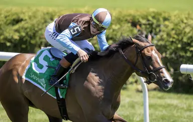 Being Betty gets first stakes win in Mt. Vernon