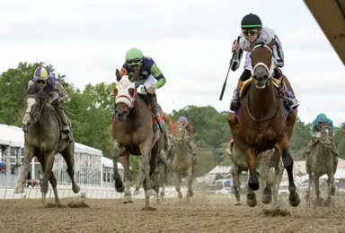 My Miss Mo swiftly overcomes shaky start to win Black-Eyed Susan