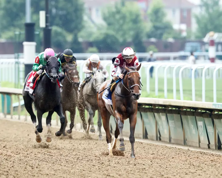 THORPEDO ANNA - The Fasig-Tipton Fleur De Lis G2 - 50th Running - 06-28-25 - R07 - Churchill Downs - Head On 01 - Dan Crow.jpg