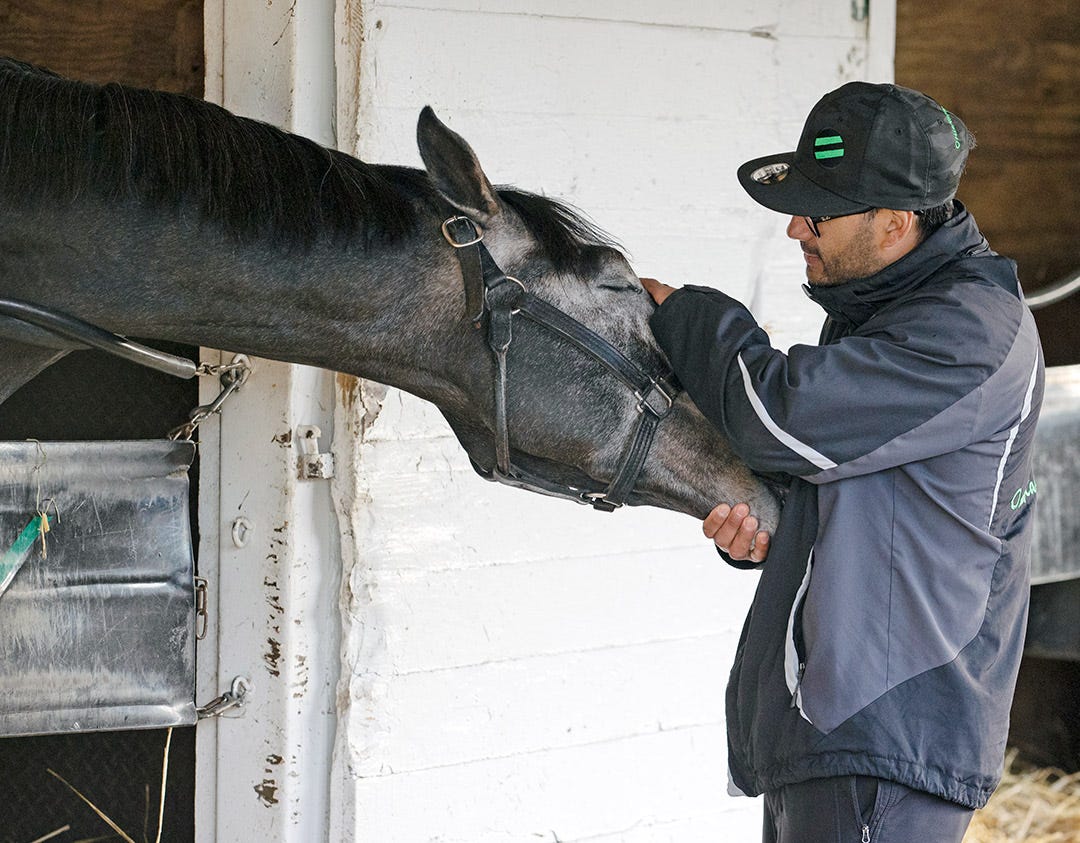 Kentucky Derby International cast of jockeys and trainers seek roses