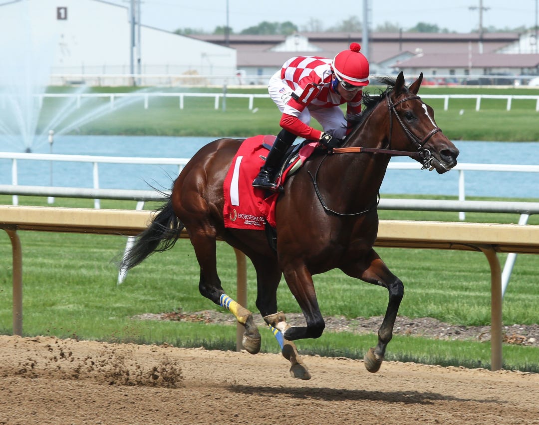 Mommasgottarun wins maiden at IND May 12 2022