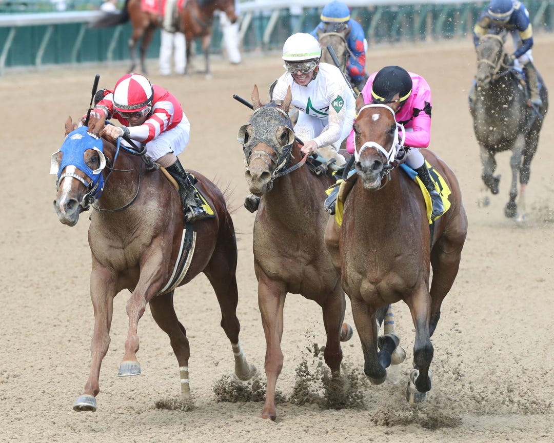 Salute the Stars (right) wins allowance at CD May 14 2023