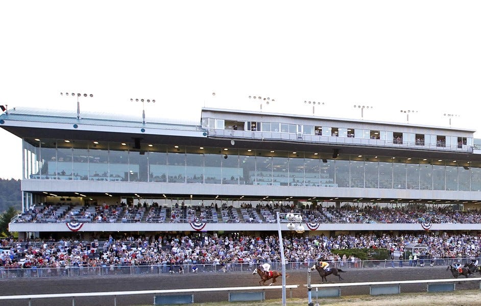 Emerald Downs scenic 2025